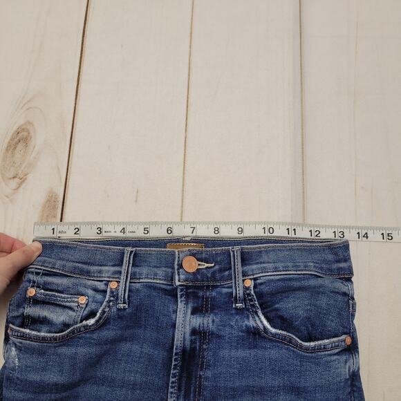 Mother the Insider crop step hem jeans chew fray dancing on coals distressed - Picture 6 of 11